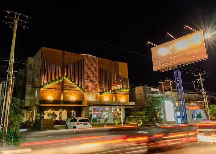 Berry Biz Sunset Road Hotel 3*