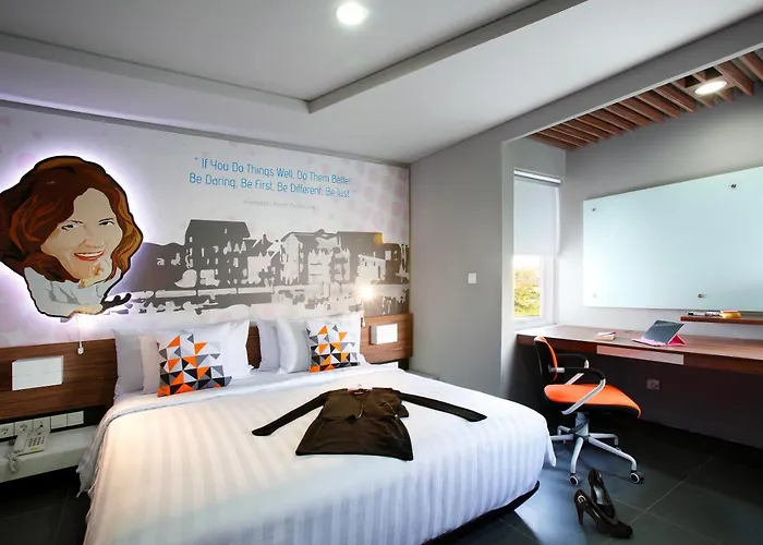 Berry Biz Sunset Road Seminyak